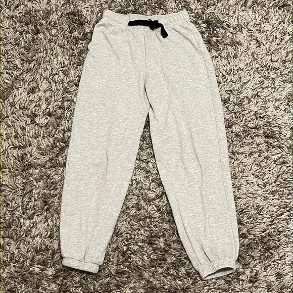 Pacsun Gray Cuffed Sweatpants With Black Tighten Strap - Picture 1 of 2